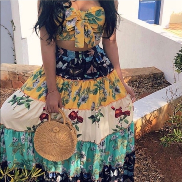 L'Atiste by Amy Women’s Colorful Floral Butterfly Maxi Tiered Skirt Size M - Picture 5 of 9